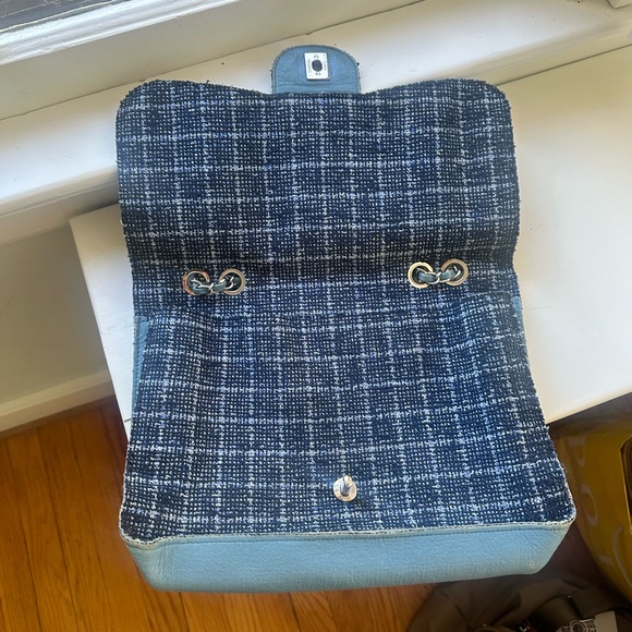 Chanel Classic Single Medium Flap Bag Tweed and calfskin 18x 2014 - Picture 10 of 17